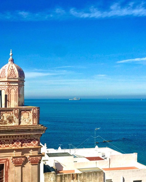 With views of the Bahía de Cádiz. Photo © La Casa de las Cuatro Torres
